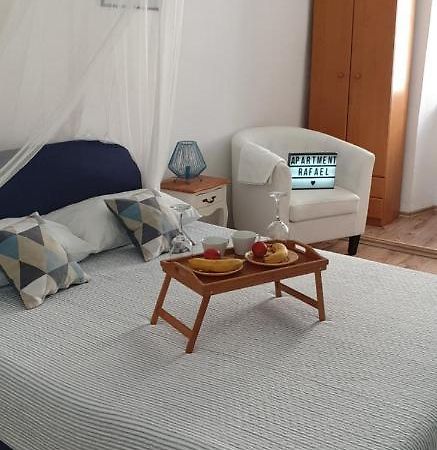 Apartment Rafael เซนญ์ ภายนอก รูปภาพ